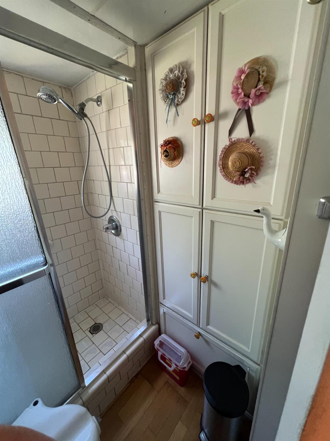 1525 Cold Springs Road 8