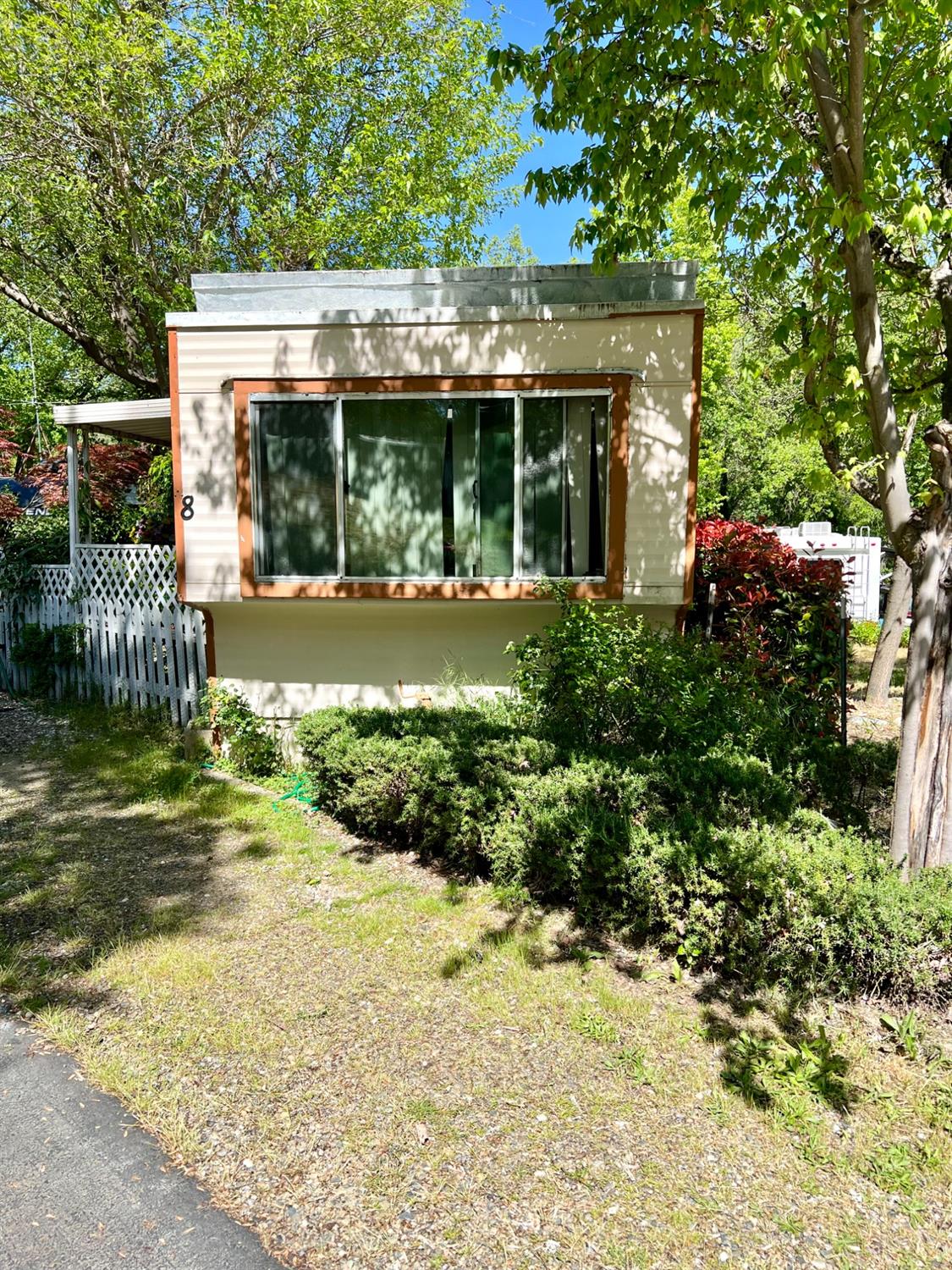 1525 Cold Springs Road 8