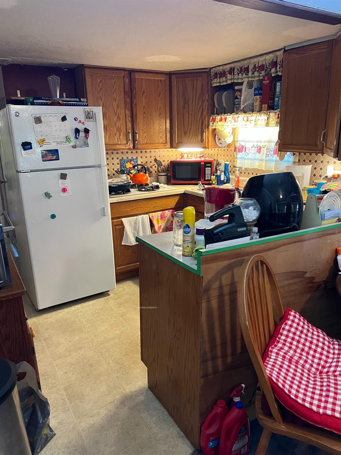 1525 Cold Springs Road 8