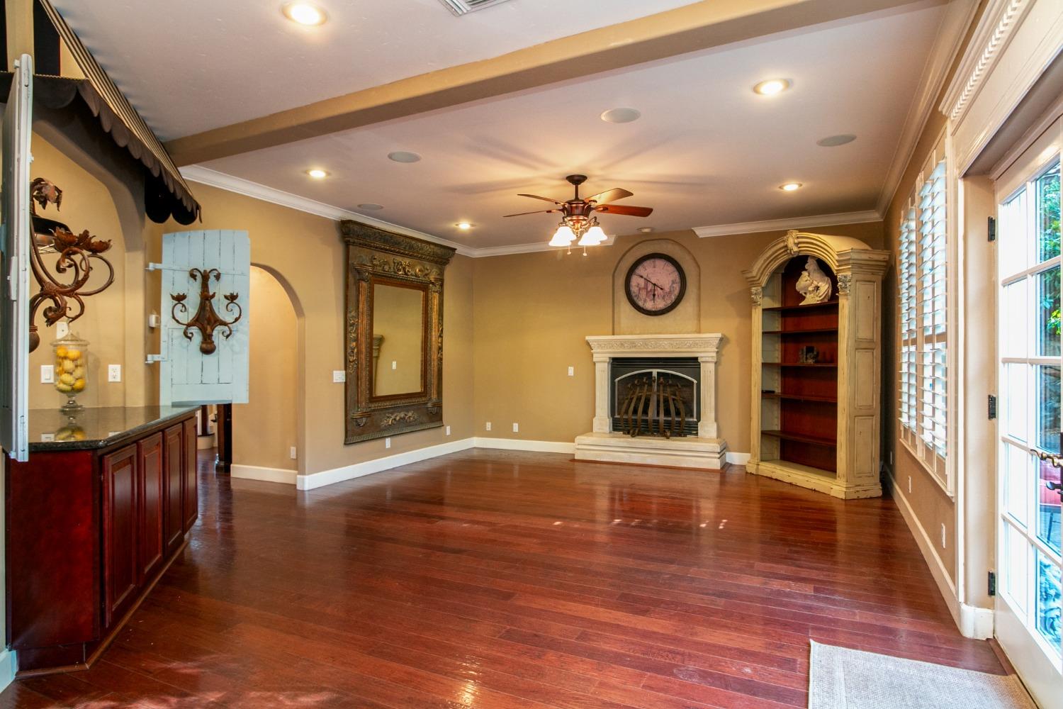 2607 Francisco Drive