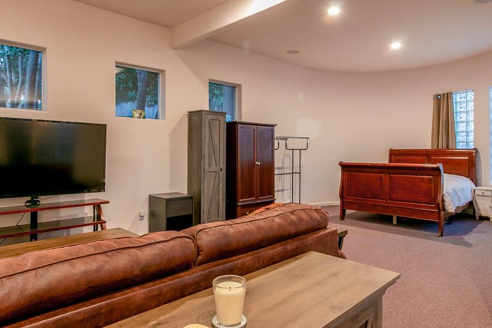 1000 Aqua Haven Court