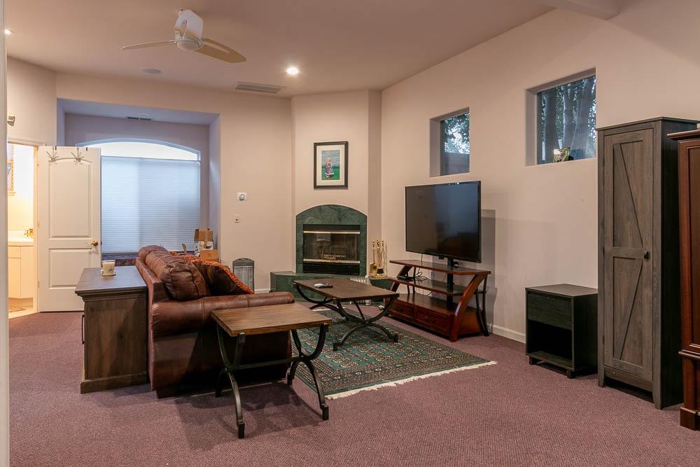 1000 Aqua Haven Court