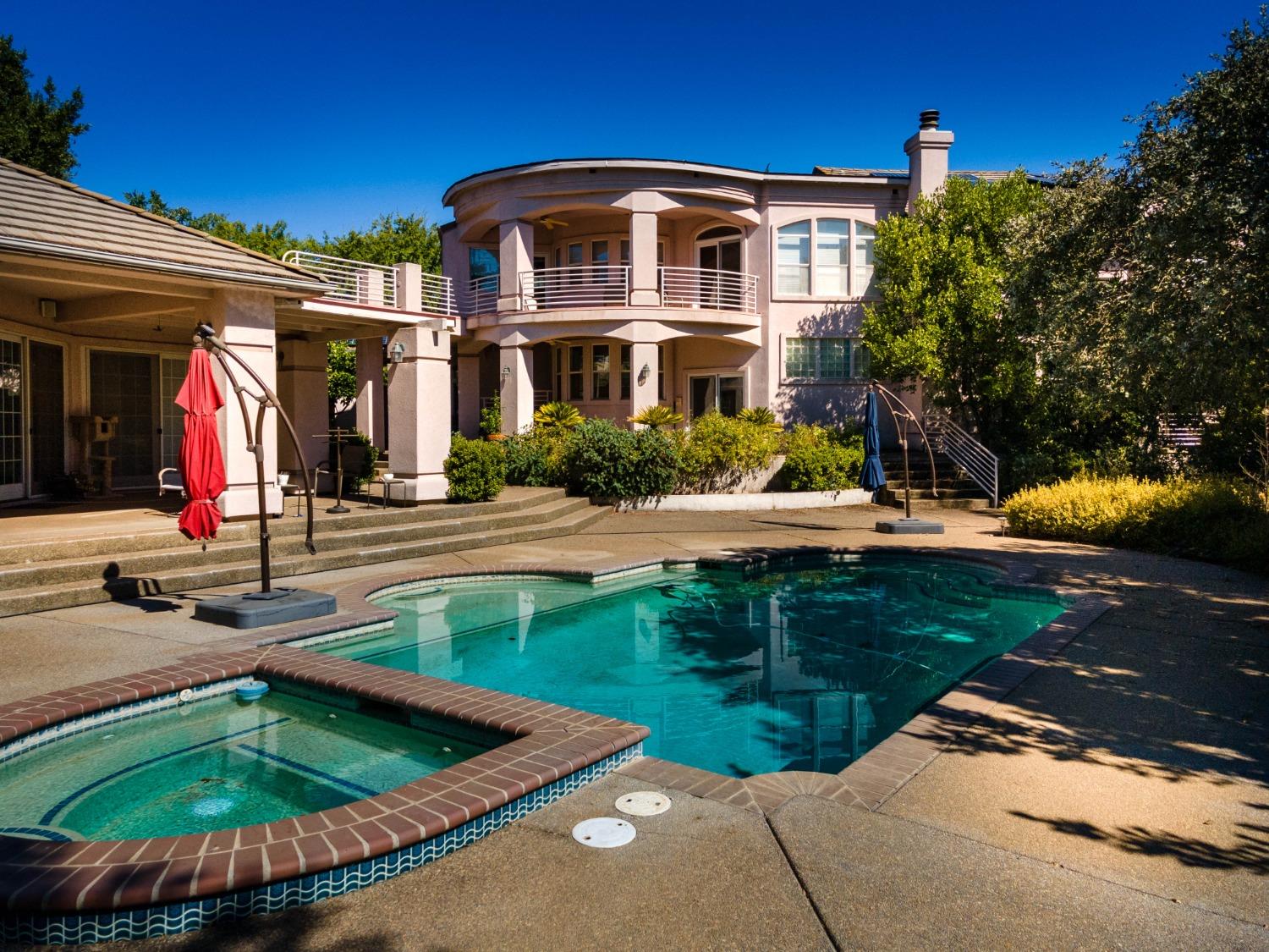 1000 Aqua Haven Court