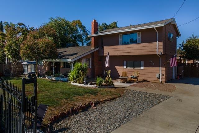 3949 Orange Grove Avenue