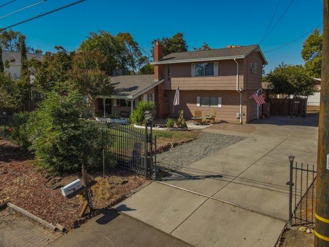 3949 Orange Grove Avenue