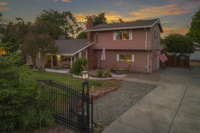 3949 Orange Grove Avenue