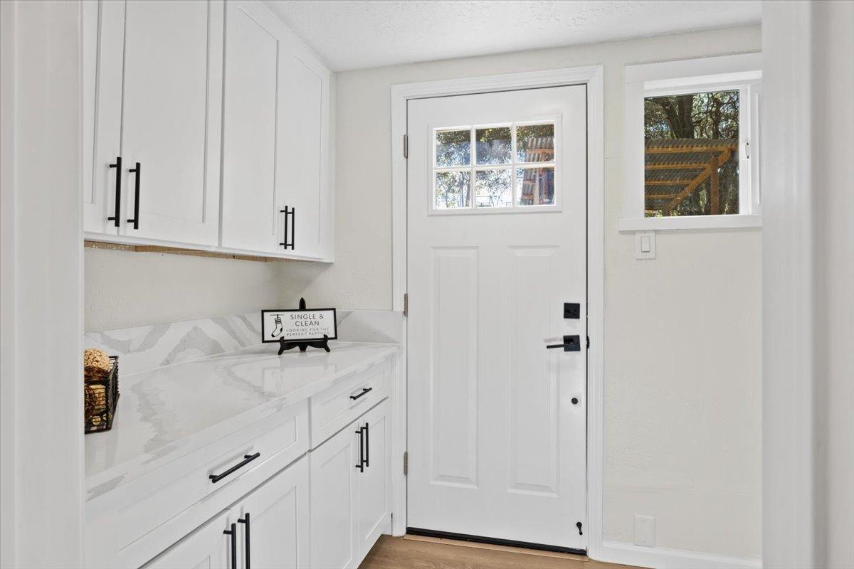 6310 Pleasant Valley Road