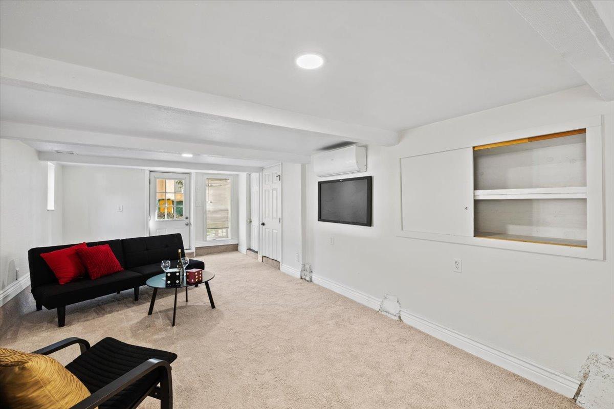 6310 Pleasant Valley Road