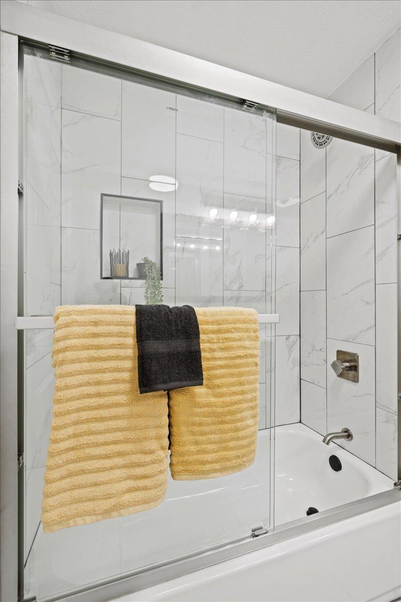 6310 Pleasant Valley Road