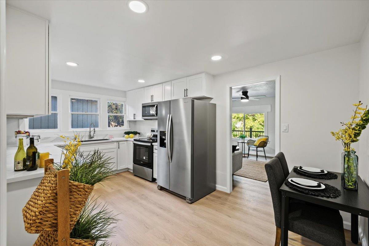 6310 Pleasant Valley Road