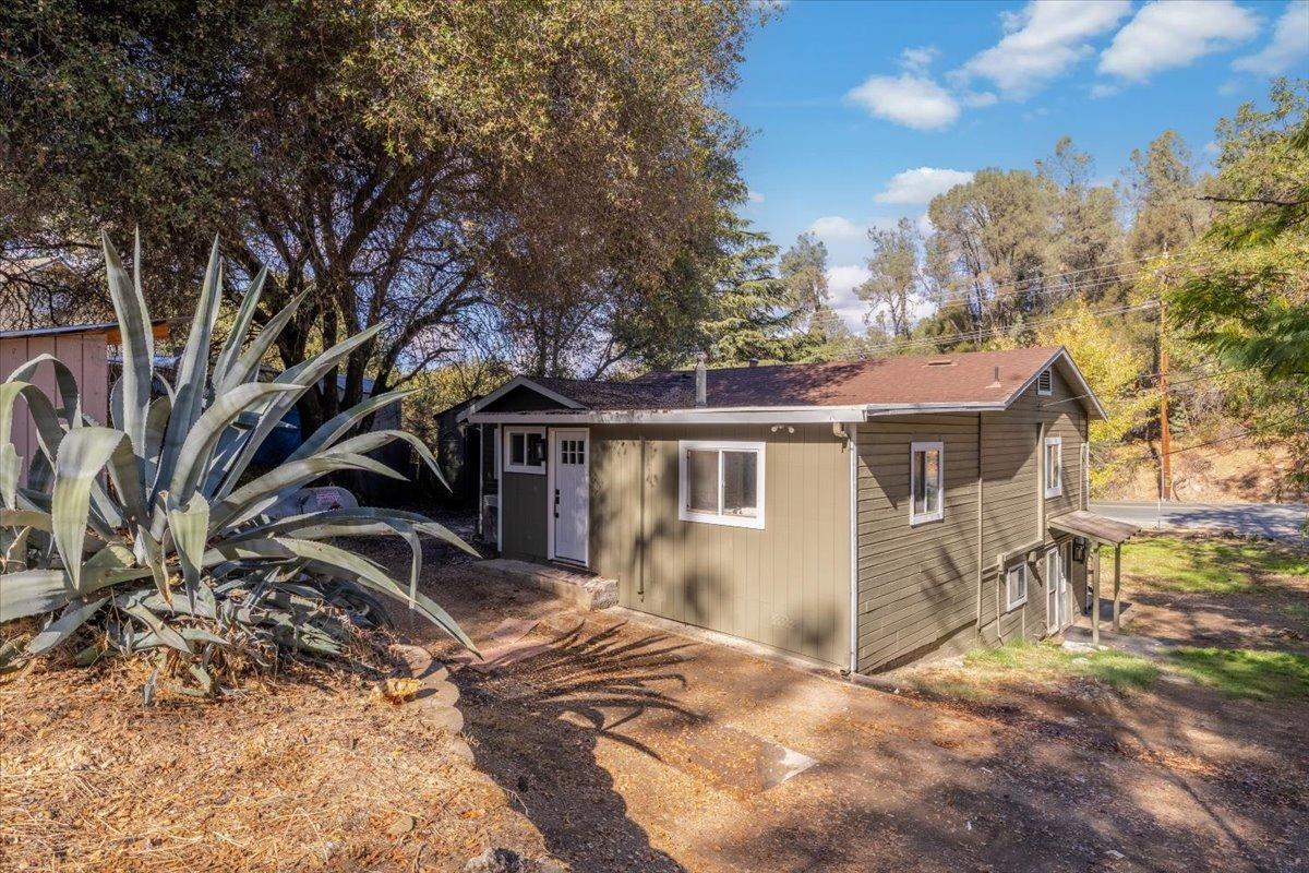 6310 Pleasant Valley Road