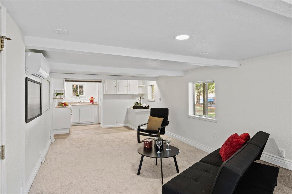 6310 Pleasant Valley Road