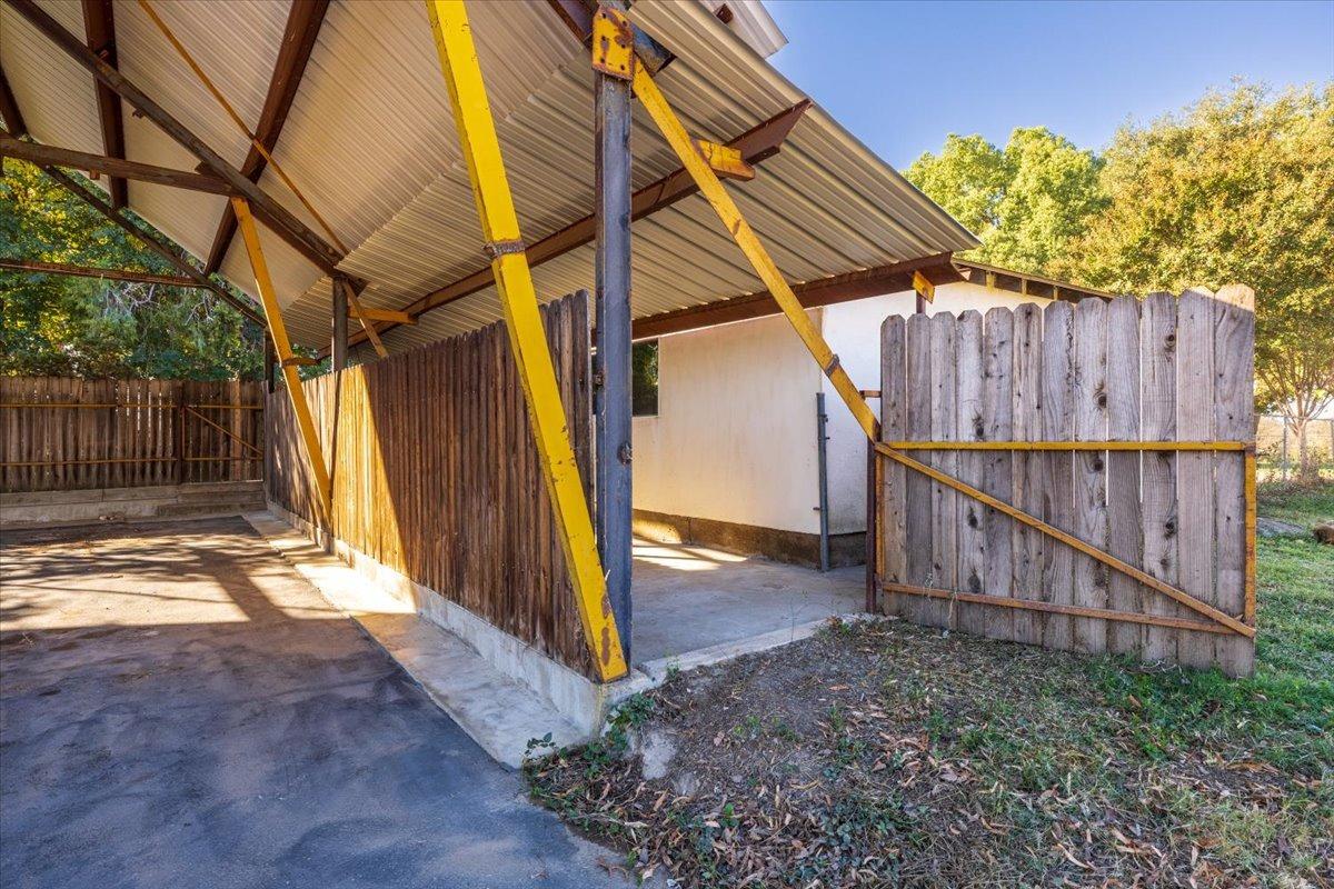 313 Los Verjeles Road