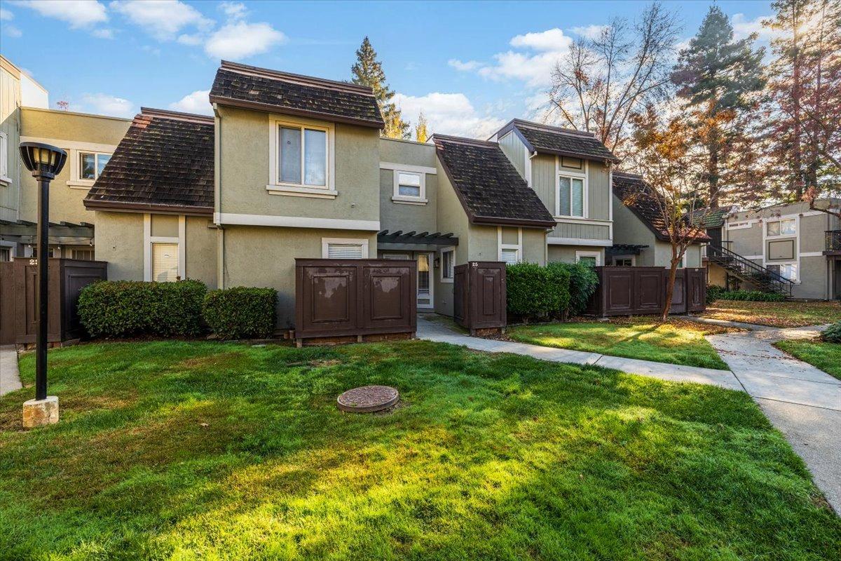 110 Luna Grande Circle Unit 25