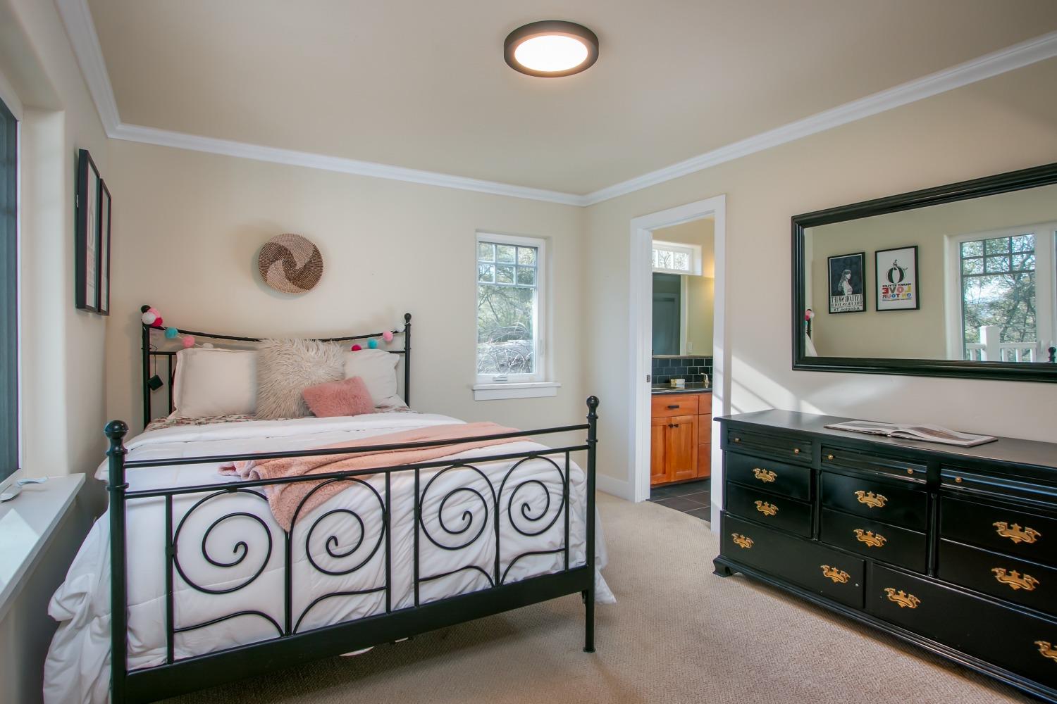 5350 Banbury Cross Road