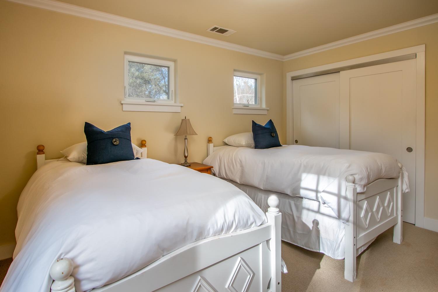 5350 Banbury Cross Road