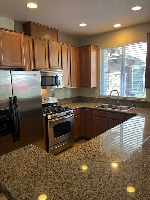 2308 Las Palomas Loop