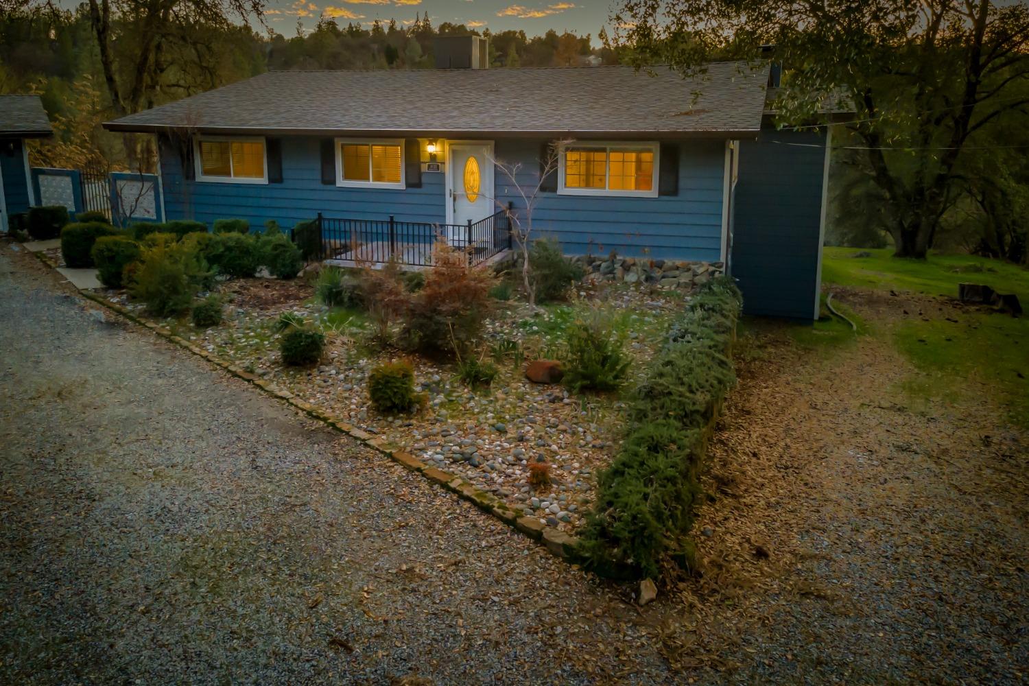 1012 Bridgeview Drive