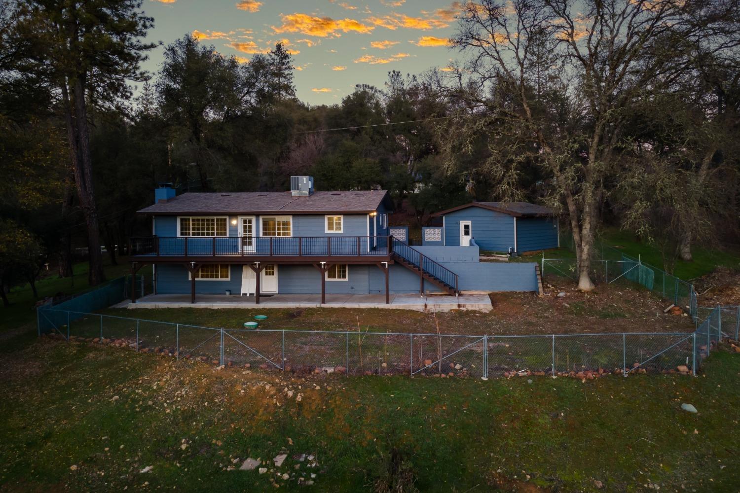 1012 Bridgeview Drive