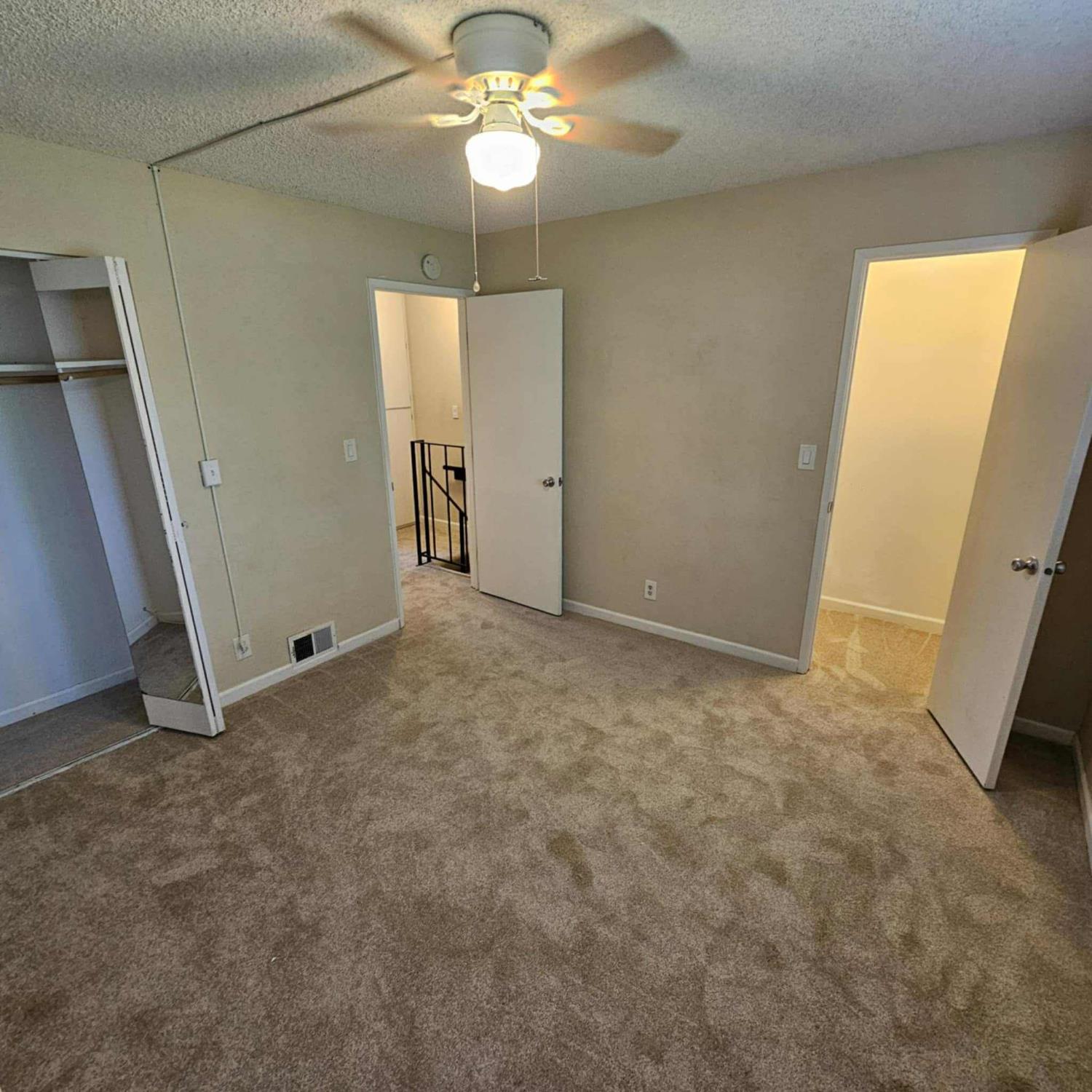 5822 Shadow Creek Drive 3