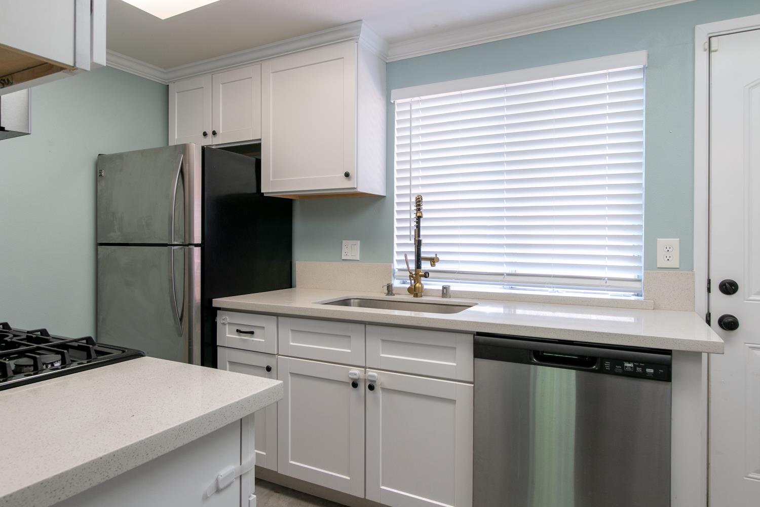 5822 Shadow Creek Drive 3