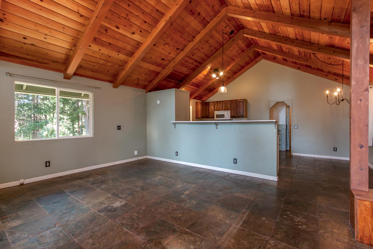 5686 Blue Mountain Drive