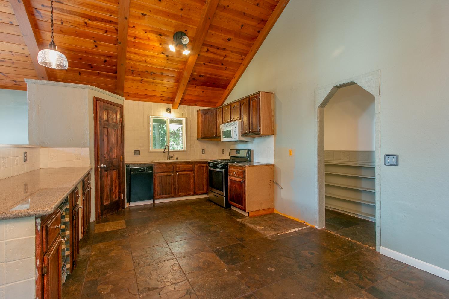 5686 Blue Mountain Drive