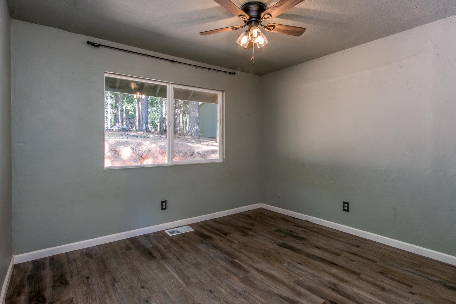 5686 Blue Mountain Drive