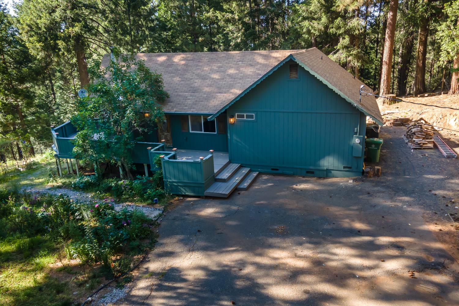 5686 Blue Mountain Drive