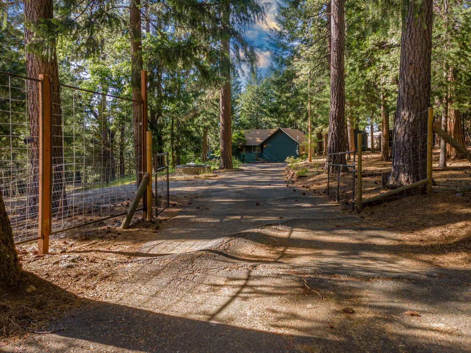 5686 Blue Mountain Drive