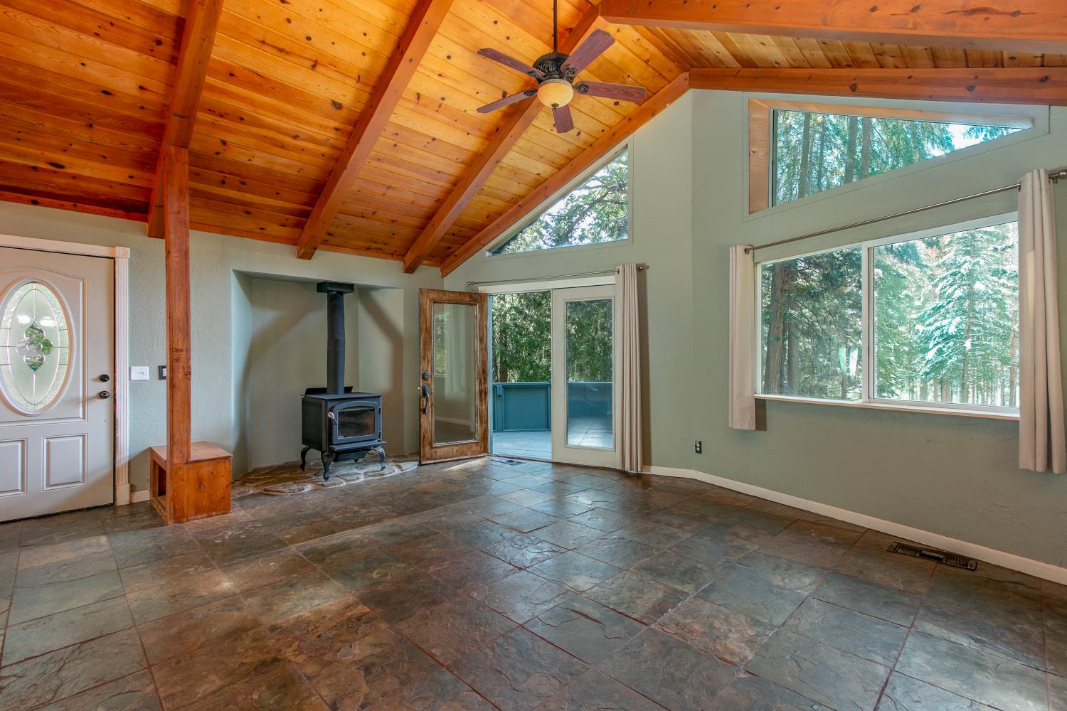 5686 Blue Mountain Drive