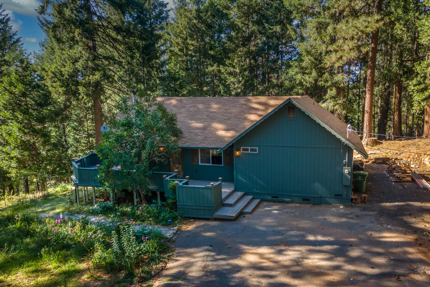 5686 Blue Mountain Drive