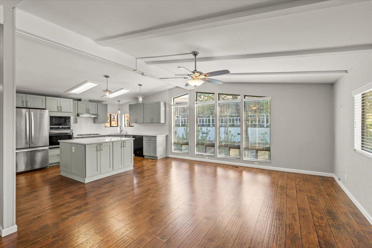 4420 Pleasant Valley Road 184