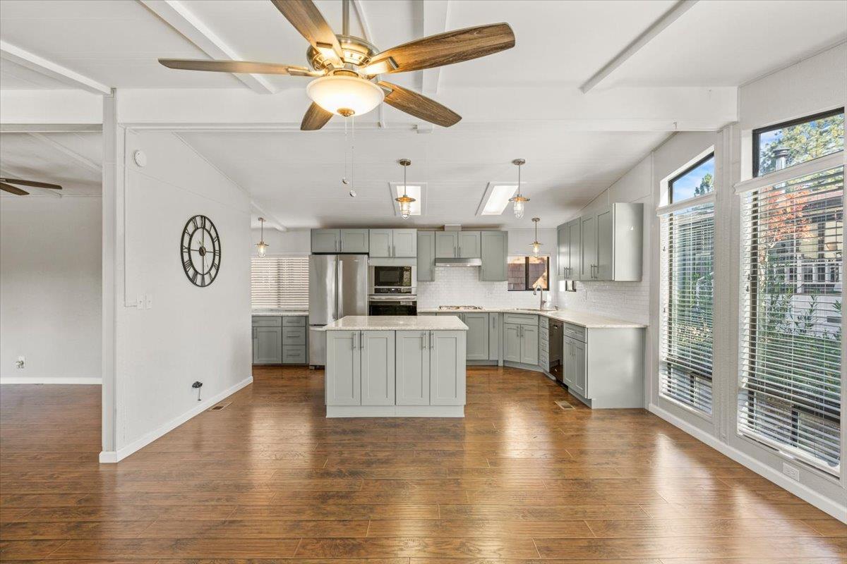 4420 Pleasant Valley Road 184