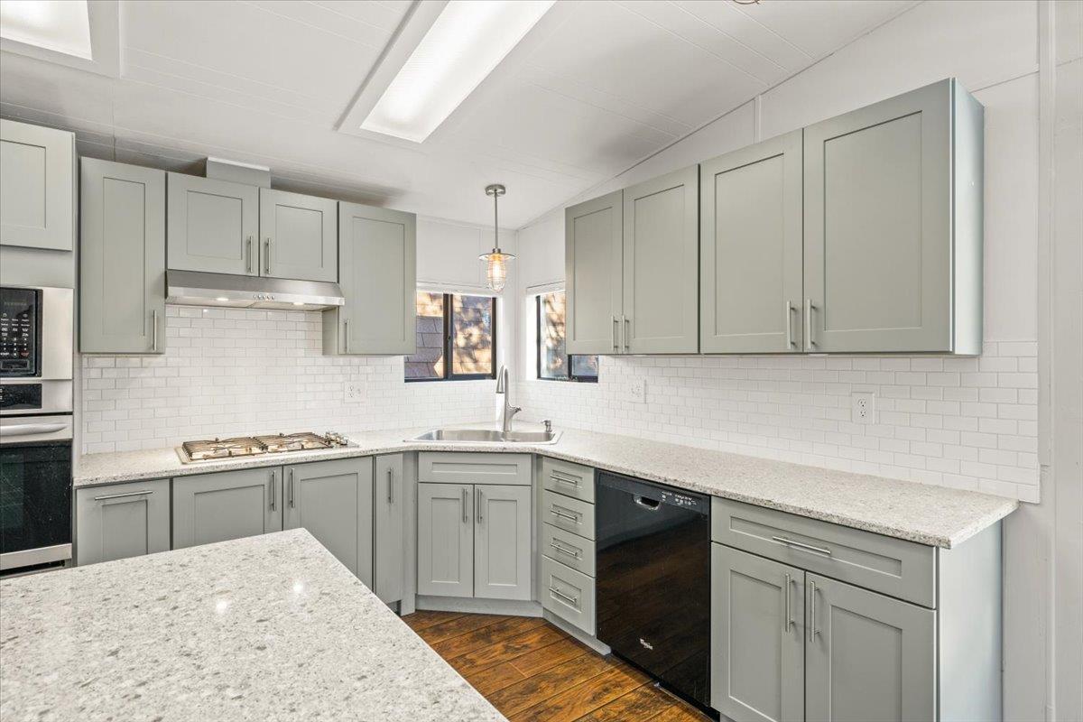 4420 Pleasant Valley Road 184