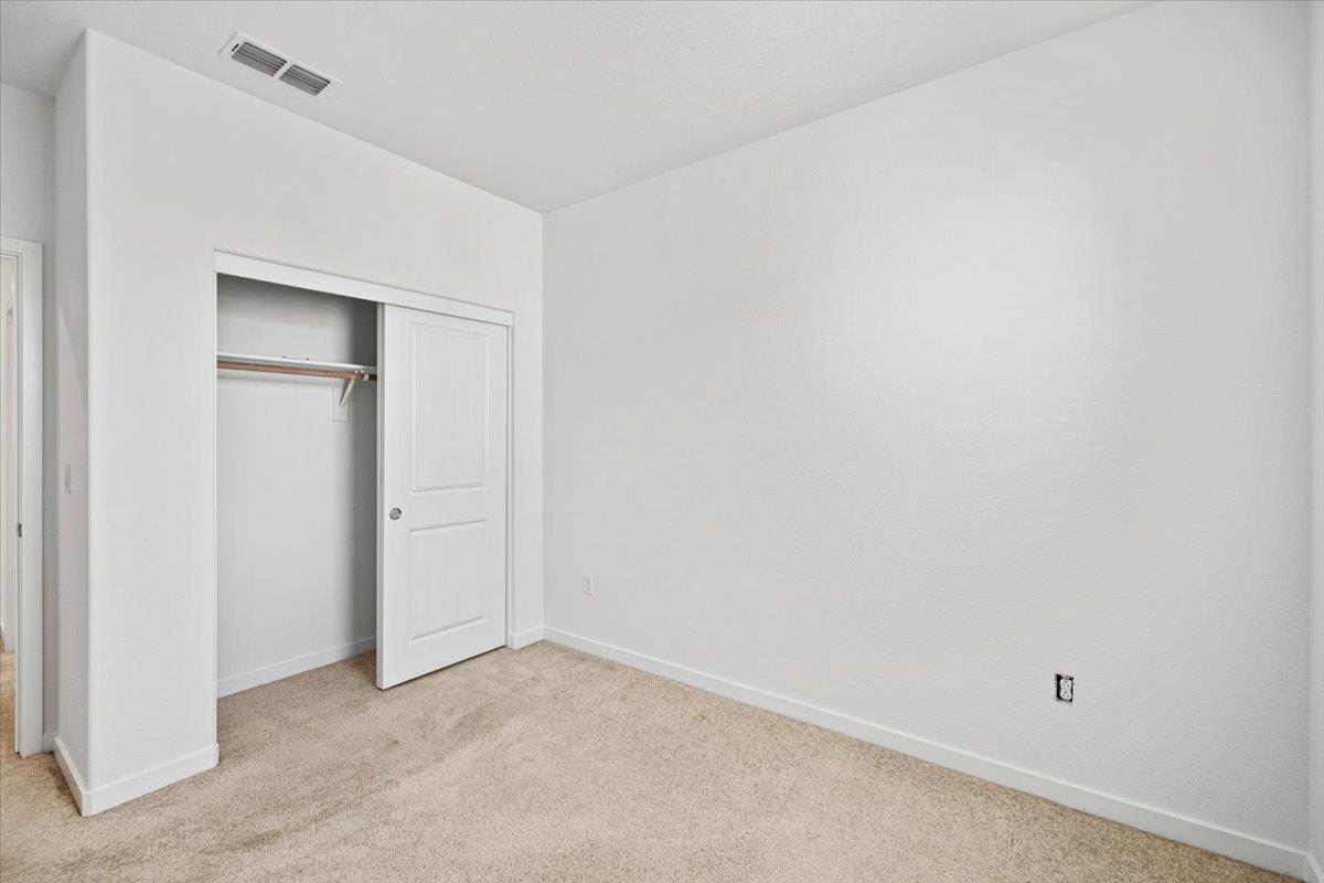 3216 Bridgeway Drive