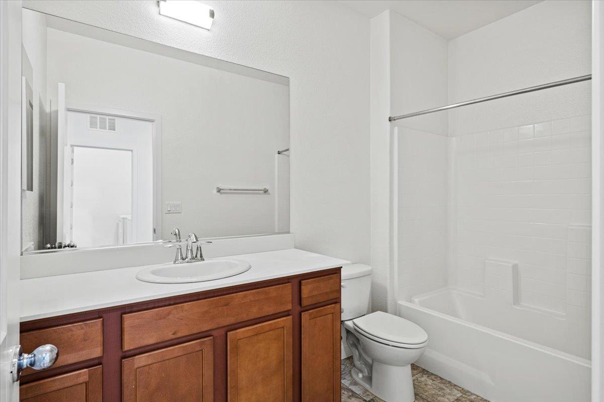 3216 Bridgeway Drive