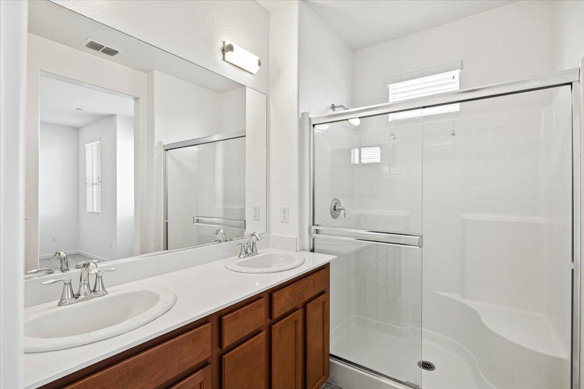 3216 Bridgeway Drive