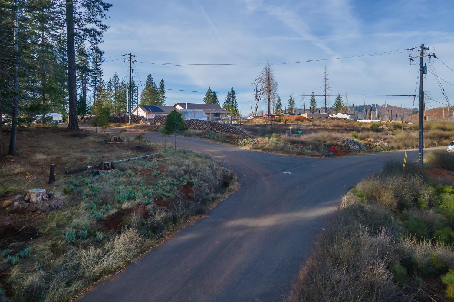 5087 Woodridge Drive