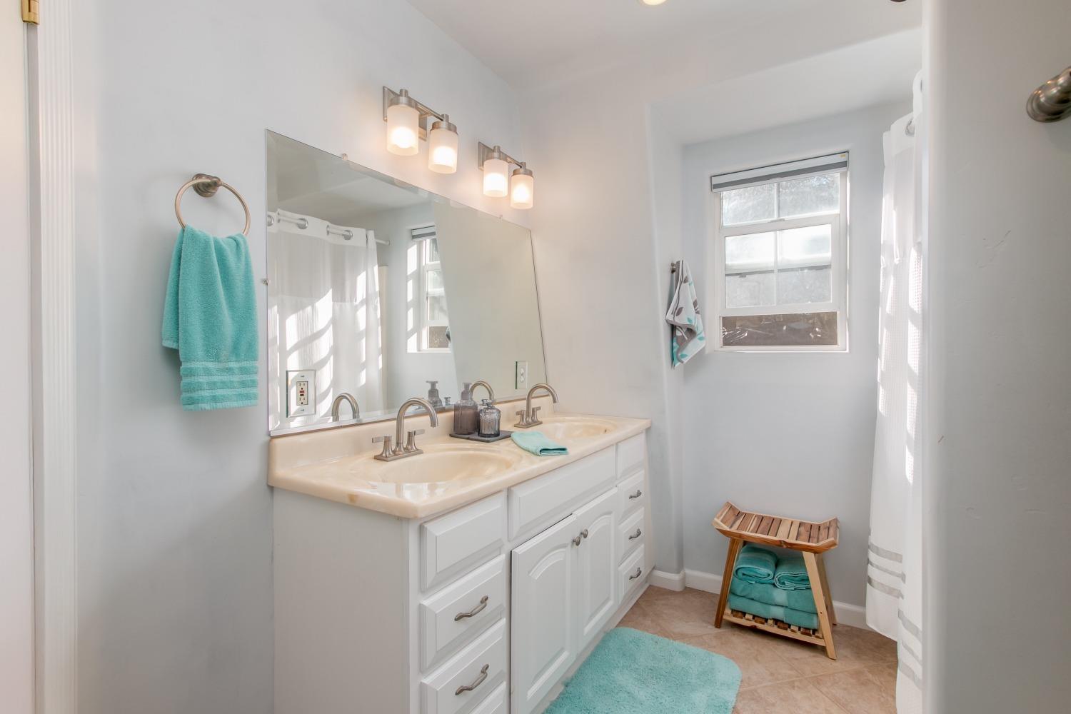 5600 Upper Siesta Lane