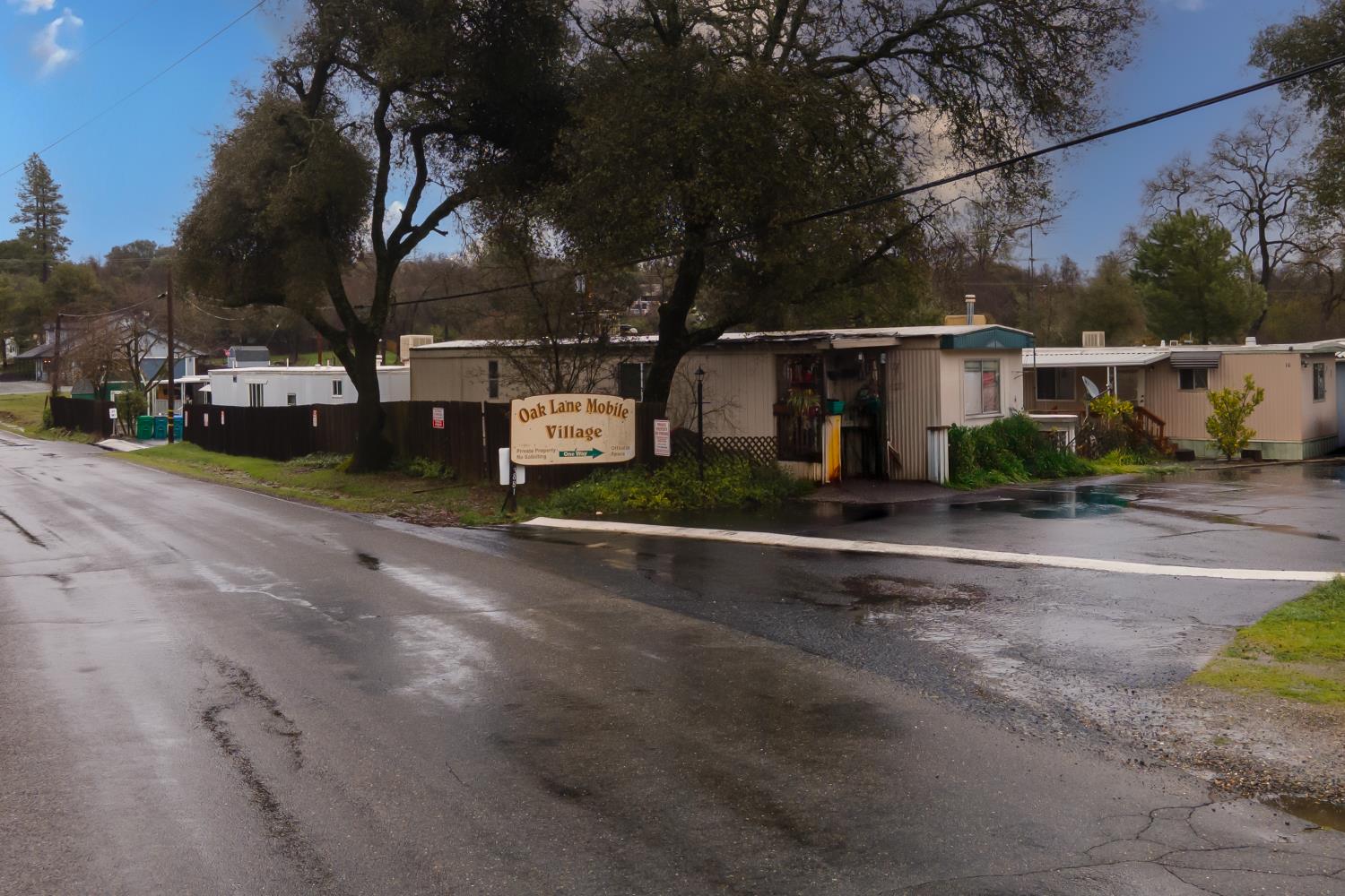 3881 Many Oaks Lane 27