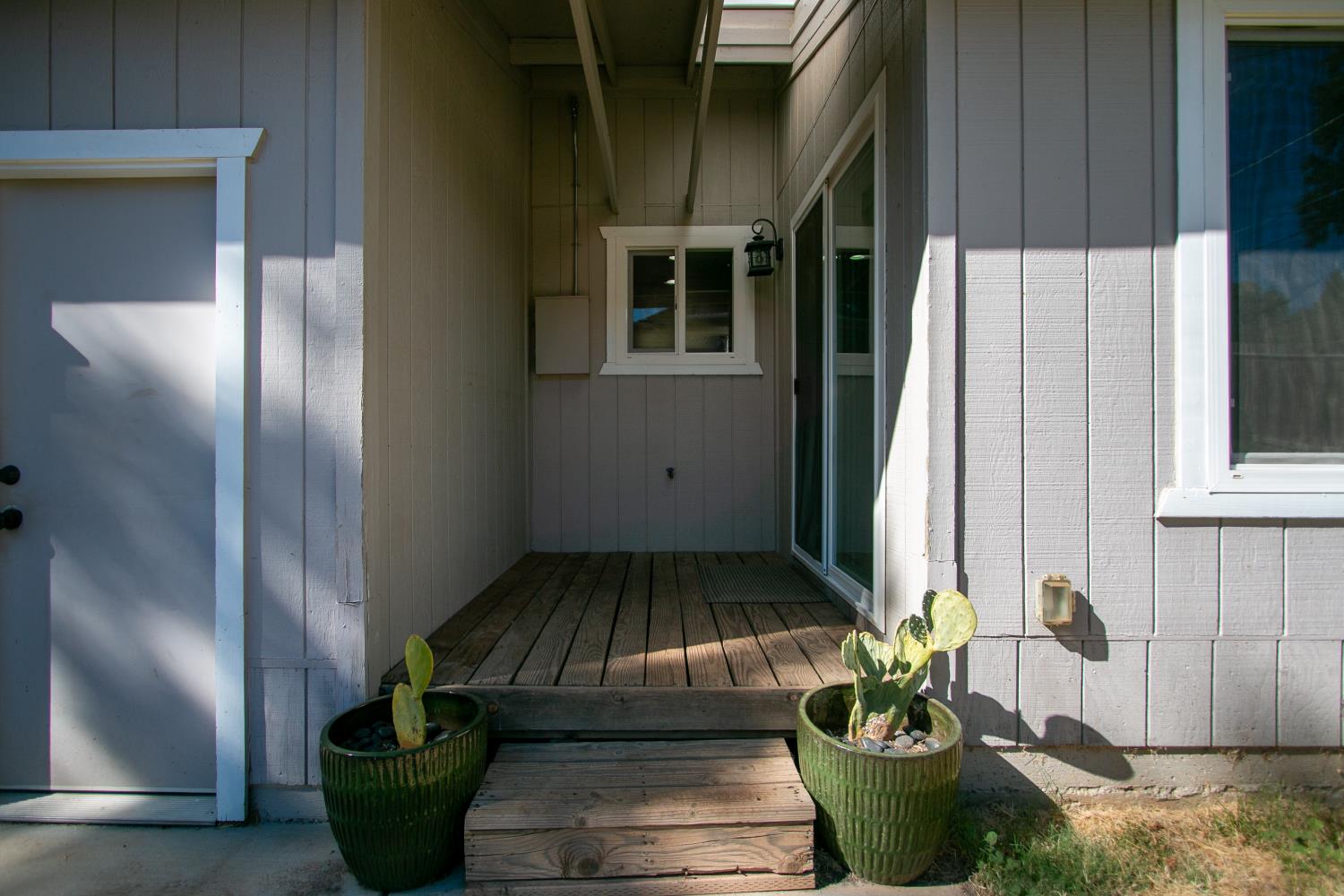 6290 El Dorado Street