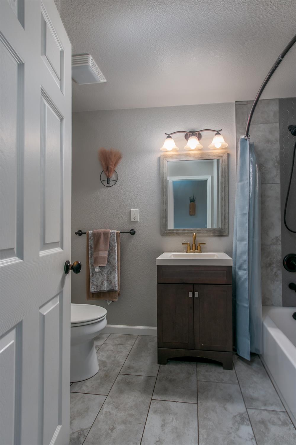 6290 El Dorado Street