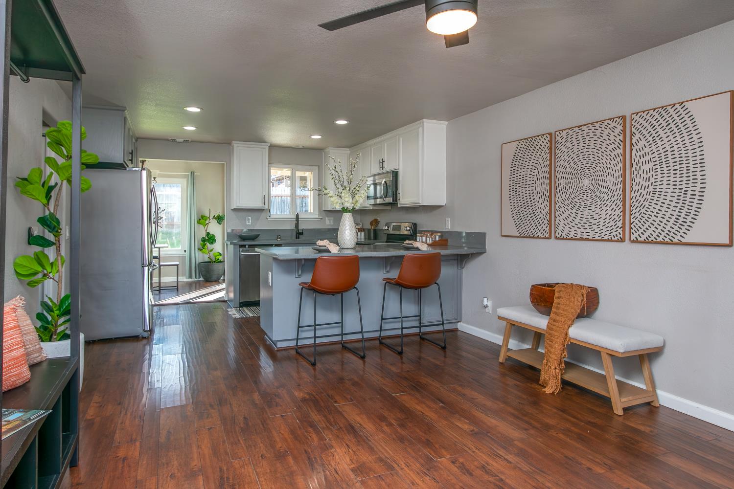 6290 El Dorado Street