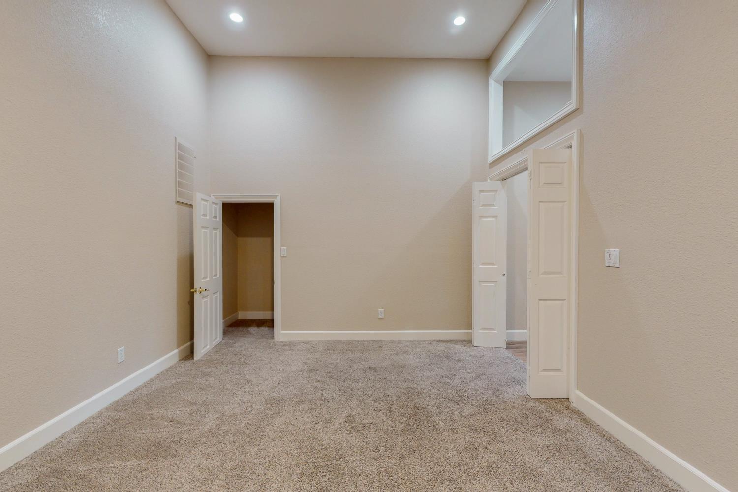 3287 Knollridge Drive