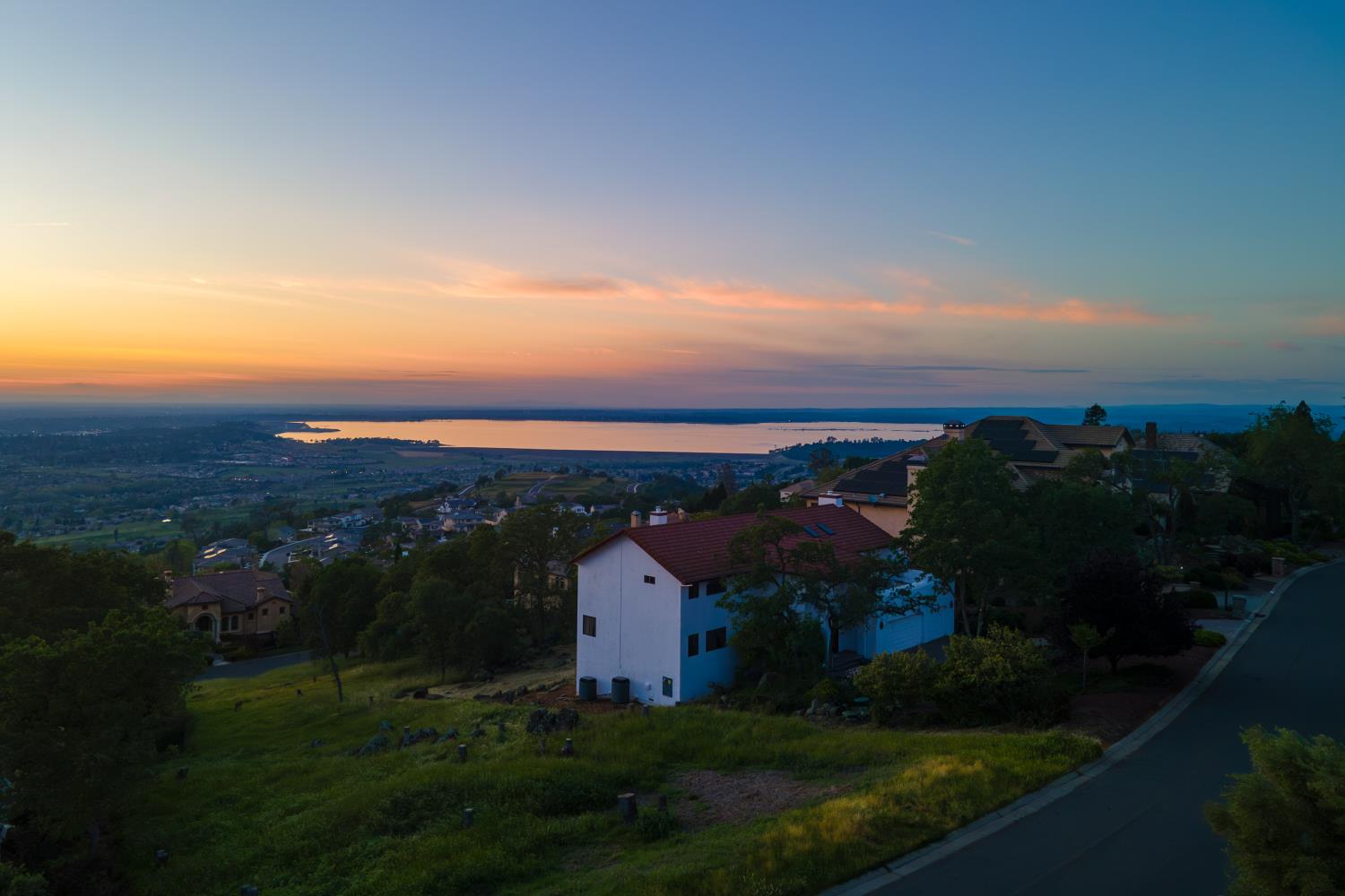 3287 Knollridge Drive