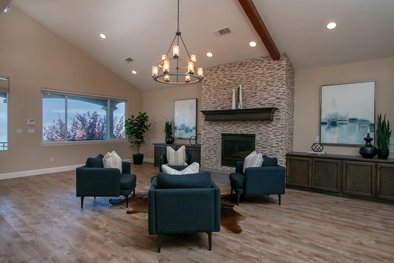 3287 Knollridge Drive