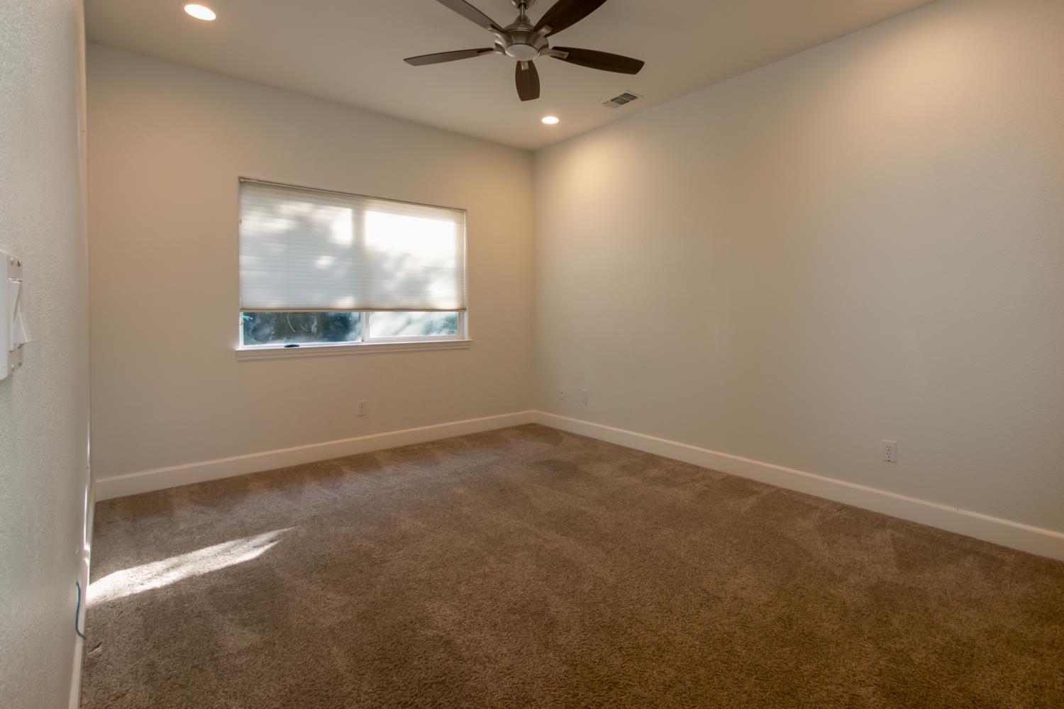 3287 Knollridge Drive