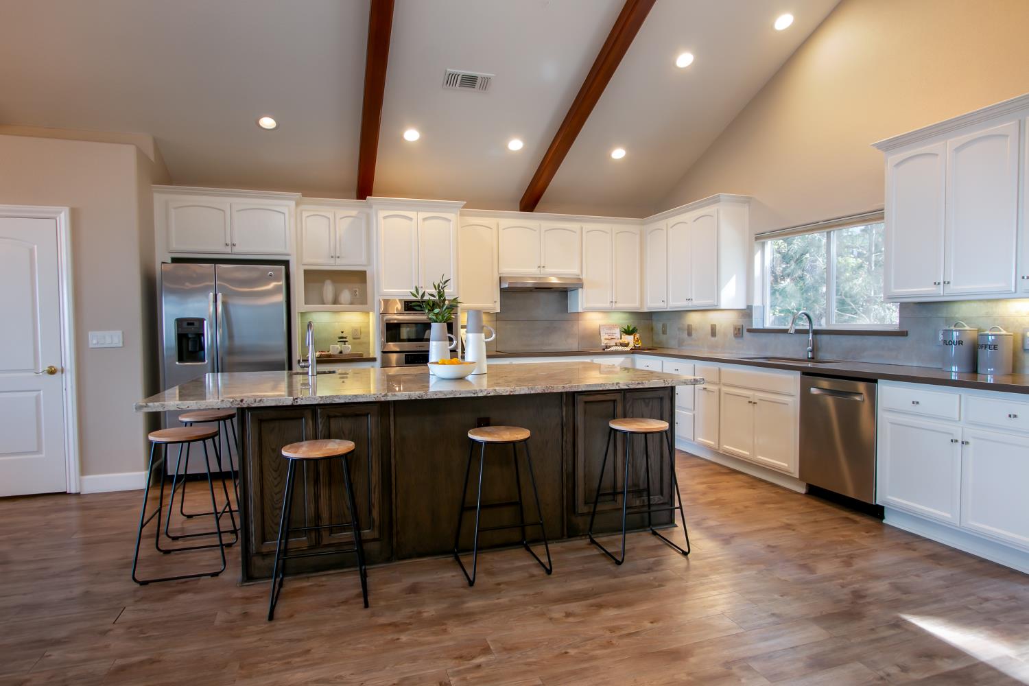 3287 Knollridge Drive