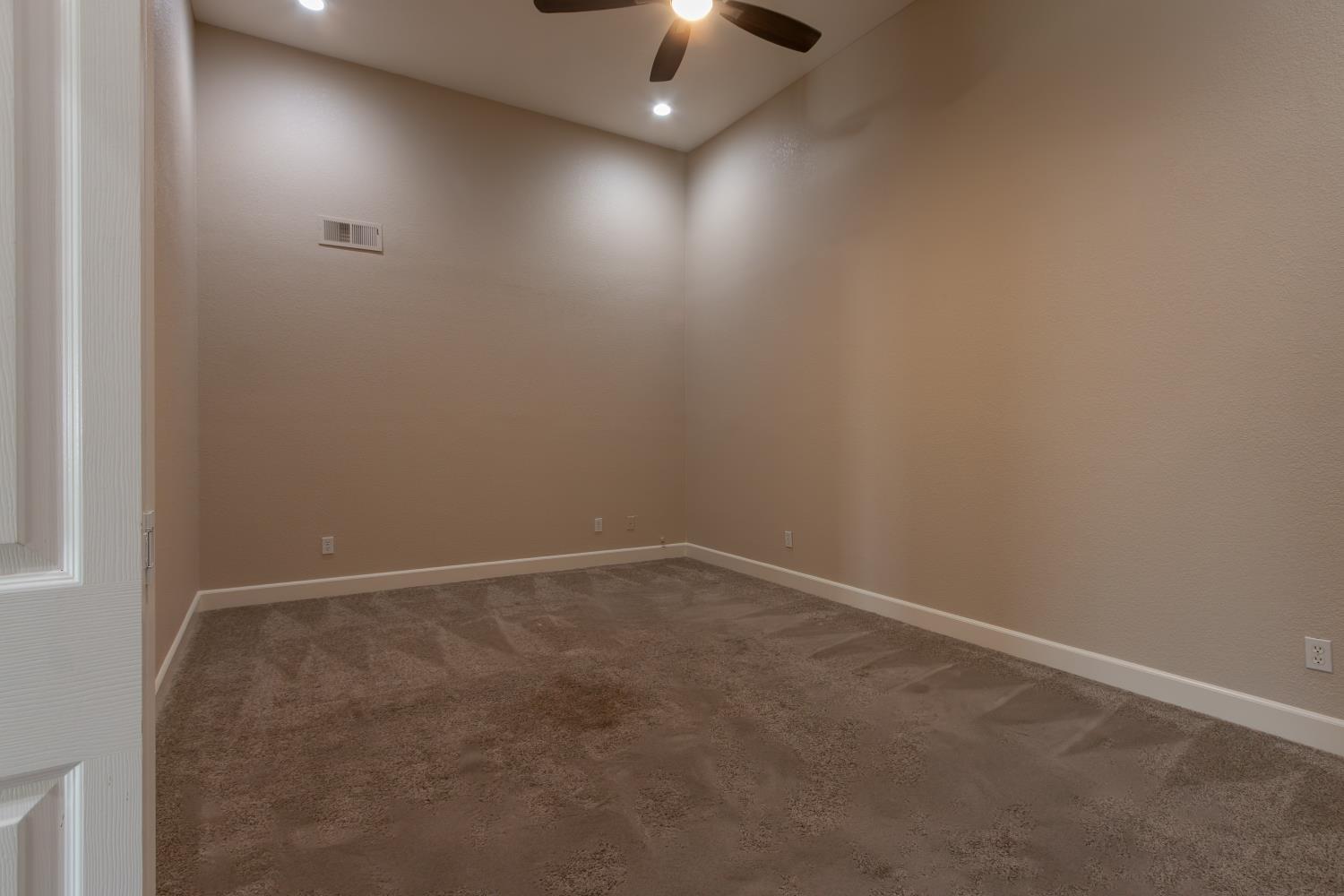 3287 Knollridge Drive